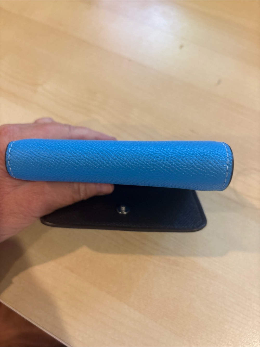 Coach blue fold and snap wallet - Picture 6 of 10